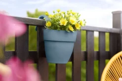 Elho Balkonkasten Vibia Easyhanger blau 20,5 x 24,1 x 26,5 cm