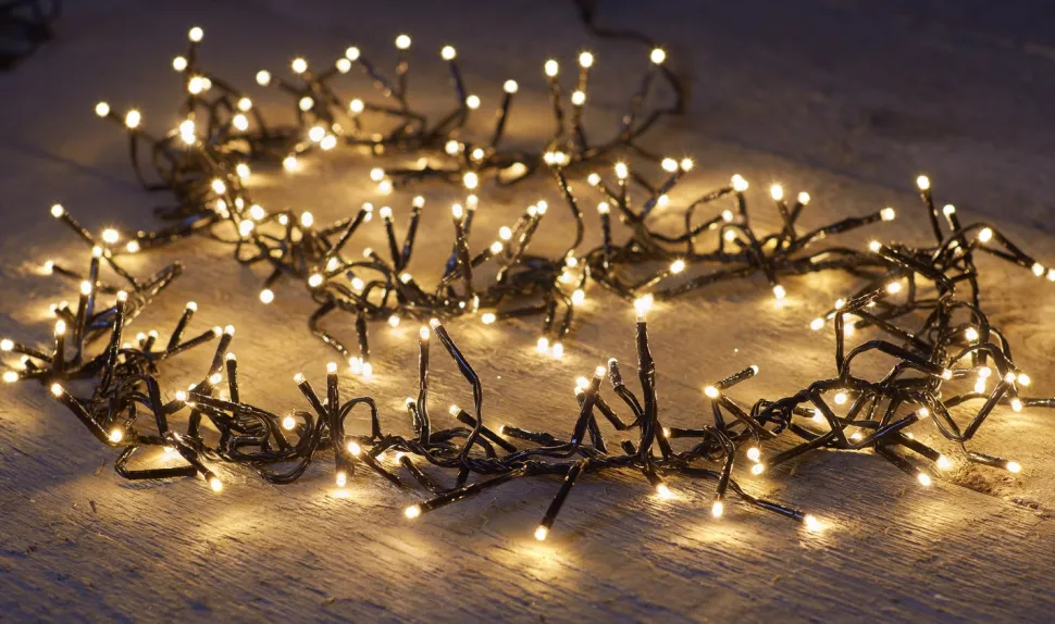 Intratuin Cluster-Lichterkette 4,5 m 768 LED Lämpchen warmweiß