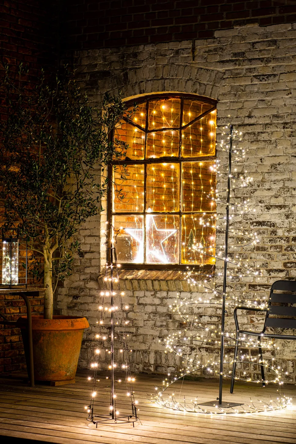 Intratuin Spiral-Lichterbaum mit 700 LEDs H 200 m weiß