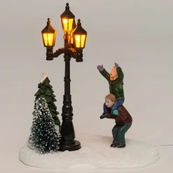 Intratuin Weihnachtsdorf Figur Spielende Jungen 11 x 7 x 11 cm