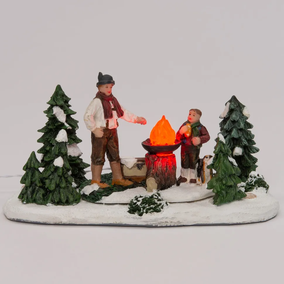 Intratuin Weihnachtsdorf Figur Lagerfeuer mit Mann und Kind 15 x 8,5 x 8 cm