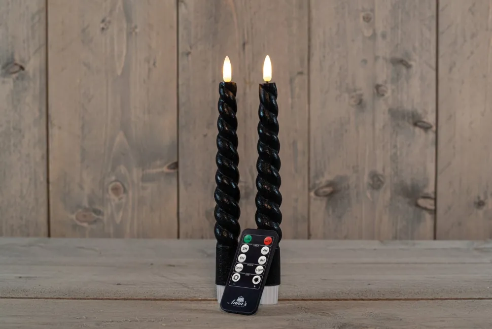 Rustik Lys Stabkerzen Swirl schwarz 8,5 Std. 2 St.