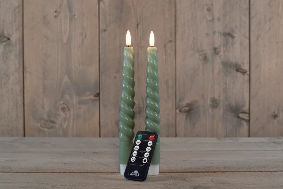 Rustik Lys Stabkerzen Swirl grün 8,5 Std. 2 St.