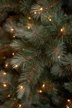 Triumph Tree künstlicher Weihnachtsbaum Wyoming blau mit 384 Lampen warmweiß D 145 H 215 cm