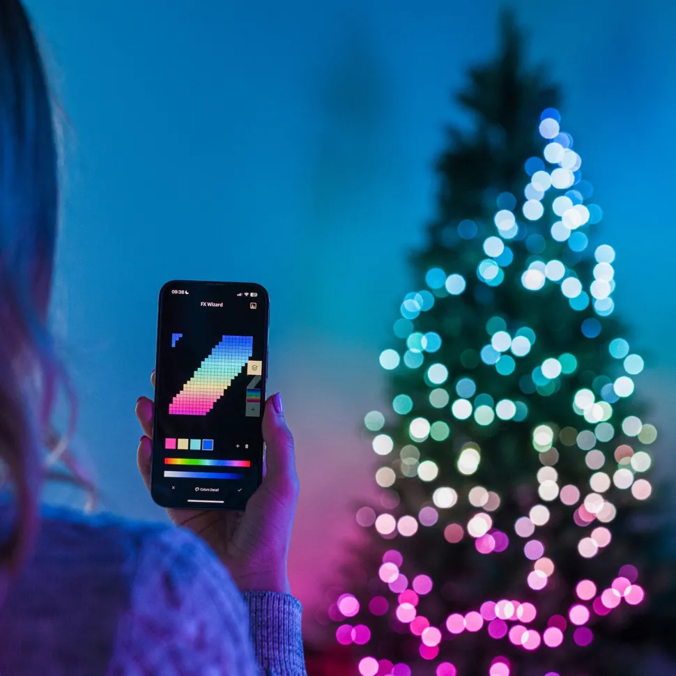 Twinkly Lichterkette mit App 250 LEDs bunt und warmweiß 20 m